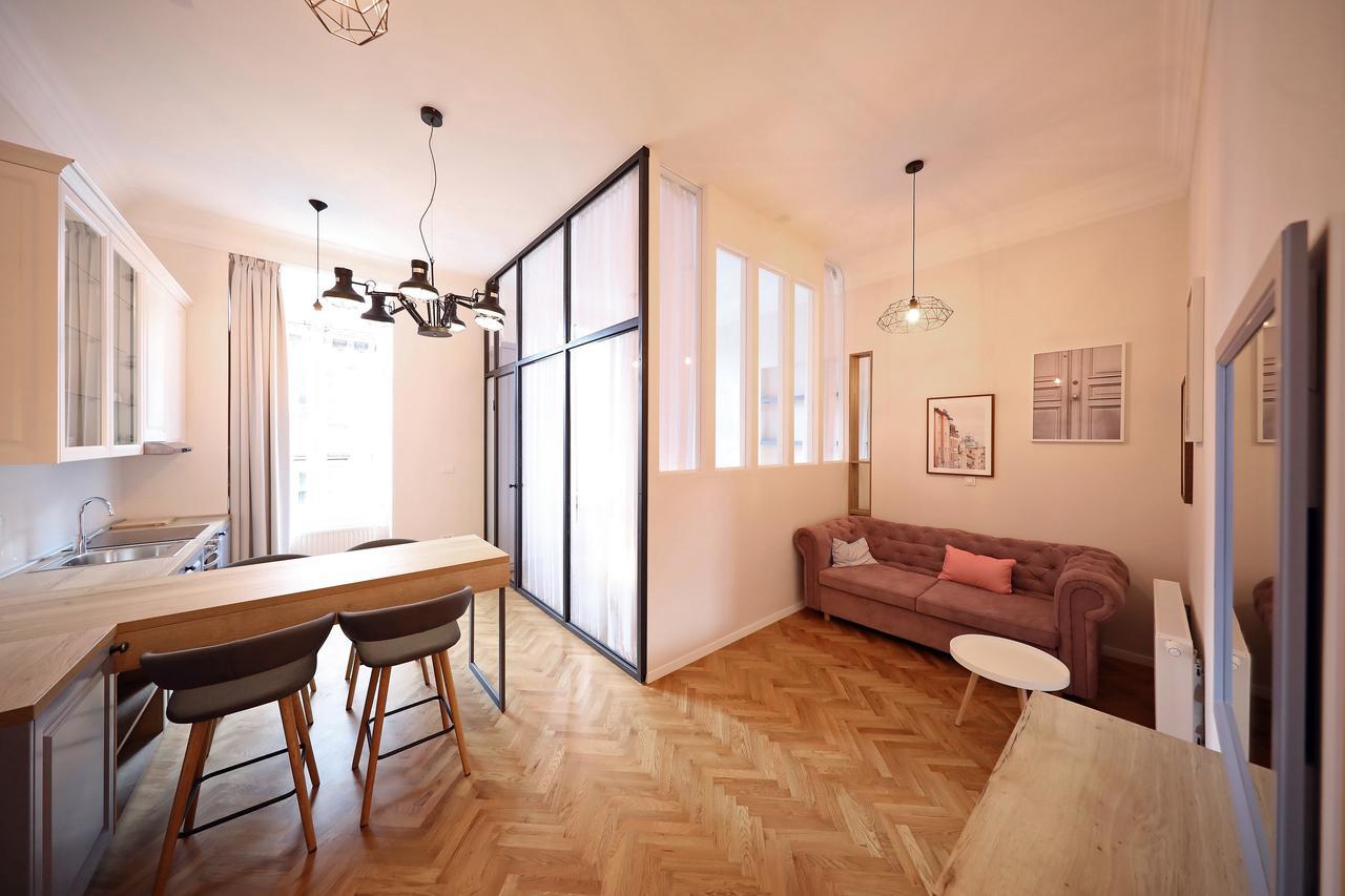 Central Apartments 萨格勒布 外观 照片