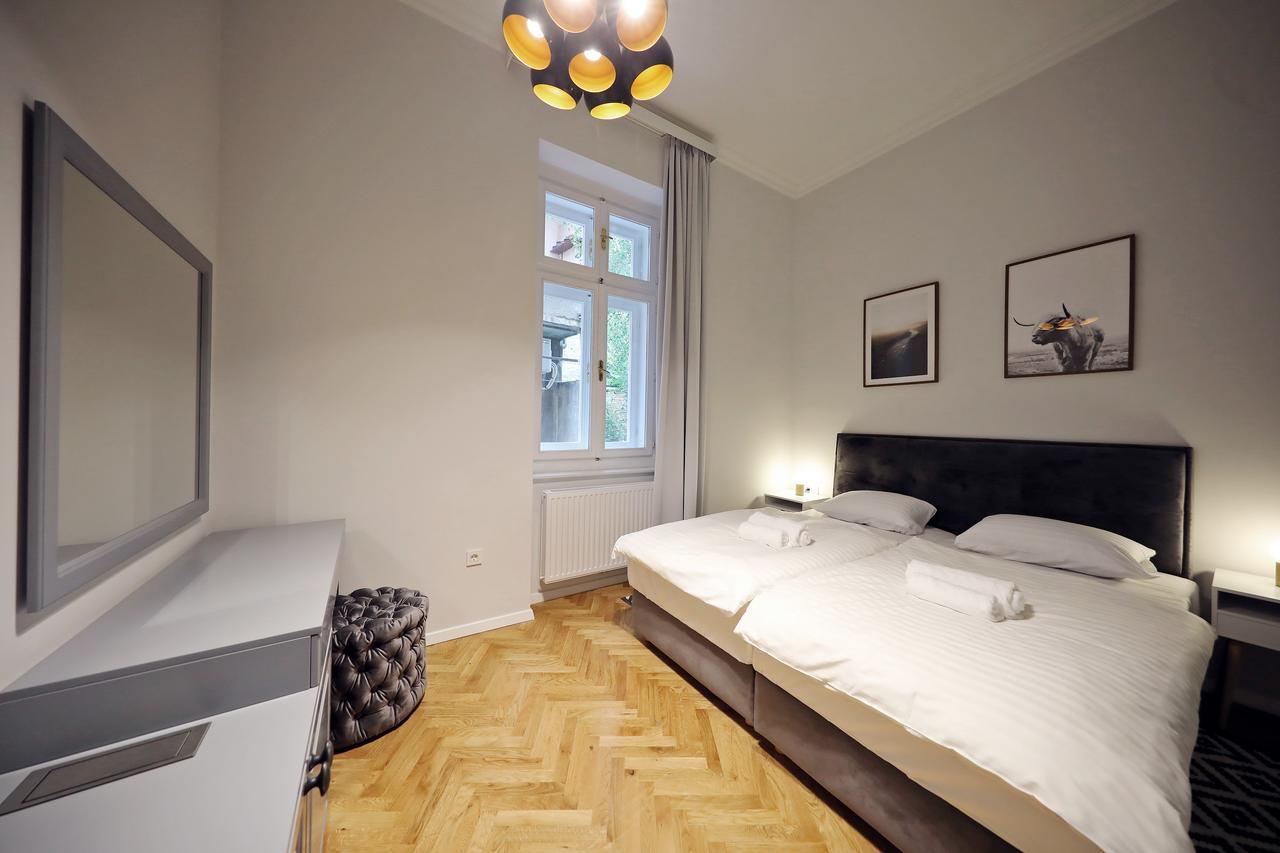 Central Apartments 萨格勒布 外观 照片